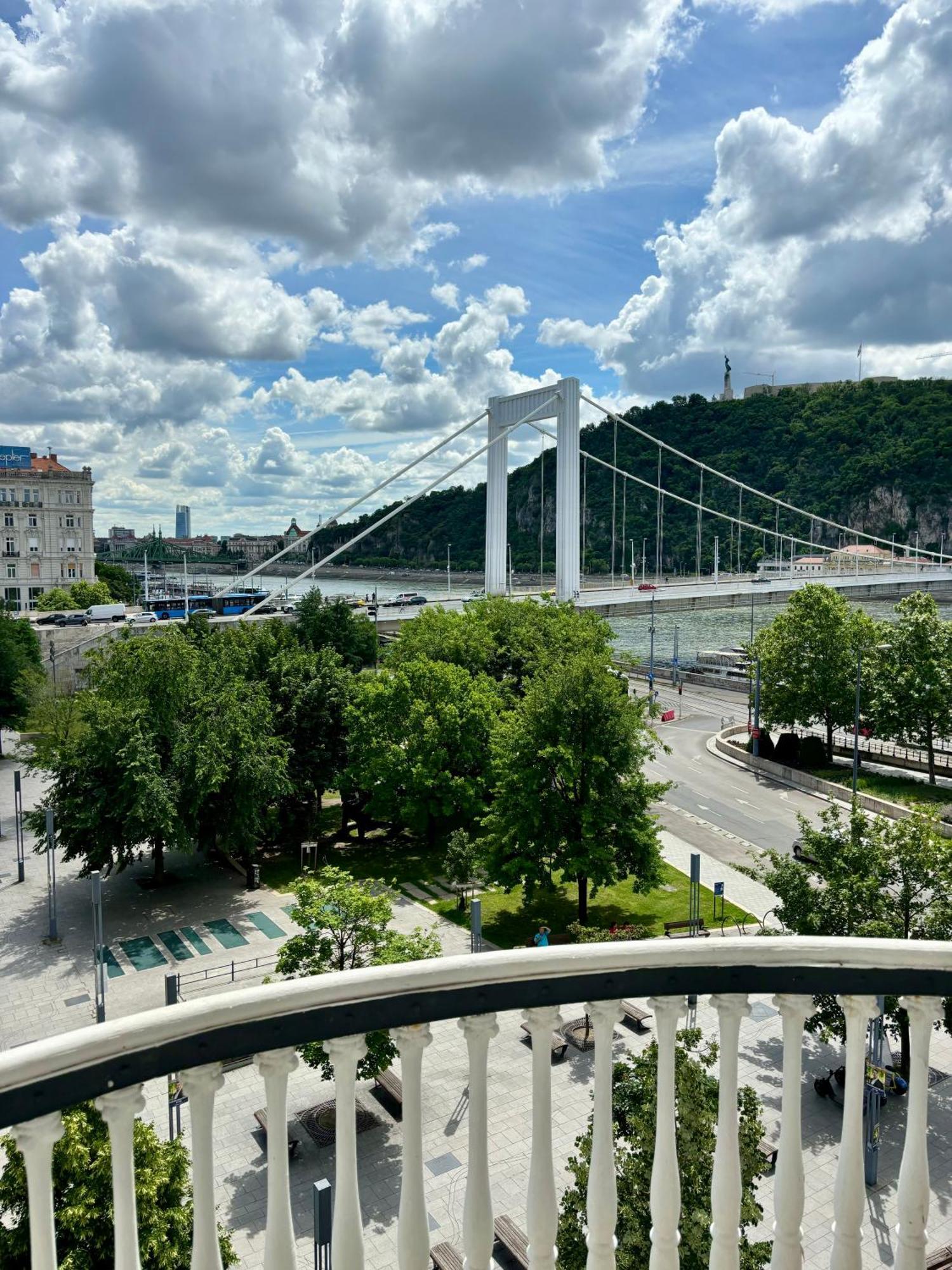 Budapest Riverfront Suite Dış mekan fotoğraf